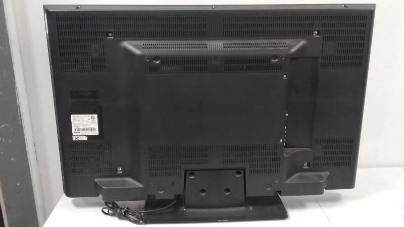 lot 10 image: SANYO 42 LCD 1080P TV POWER BUTTON BROKEN NO REMOTE