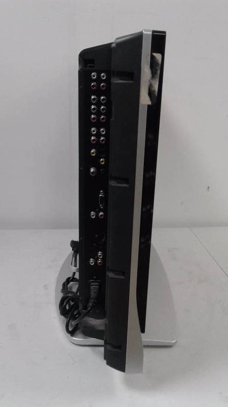 lot 12 image: POLAROID FXM-2611C 26 LCD TVDVD PLAYER COMBO, DVD PLAYER IS BROKEN NO REMOTE