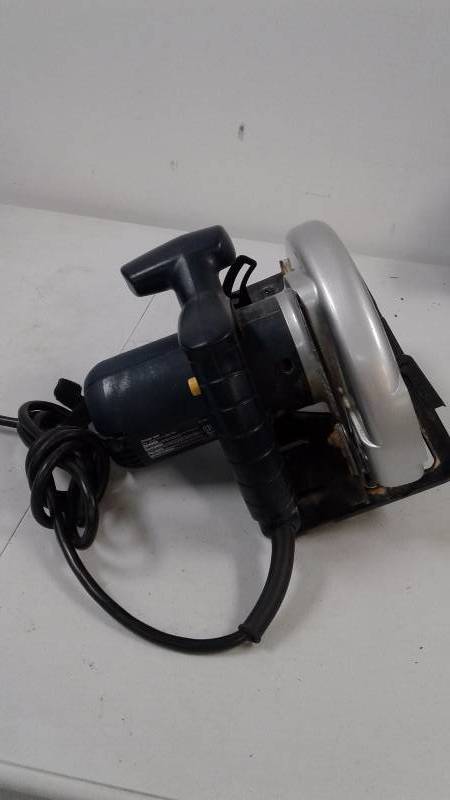 lot 29 image: Kraftech Corded Circular Saw - Tested Works