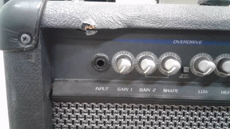 lot 58 image: Crate GFX-212 Solid State Guitar 120W Amp
