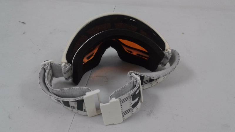 lot 64 image: Smith SnowboardingSki Goggles - Good Used Condition