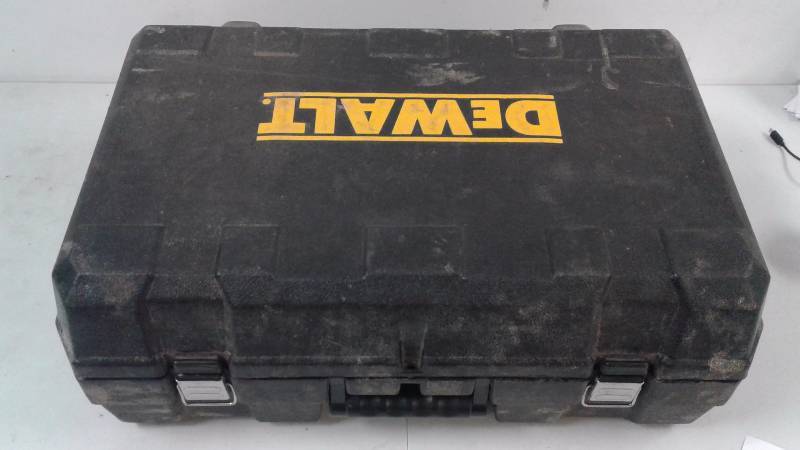 lot 66 image: Lot of 4 Dewalt 18V Tools - TESTED WORKS - In Hard Case