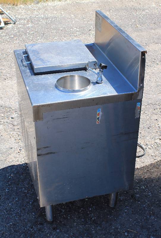 lot 1 image: Ice Cream Freezer