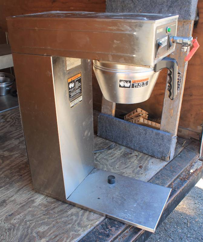 lot 23 image: Bunn Coffee Brewer