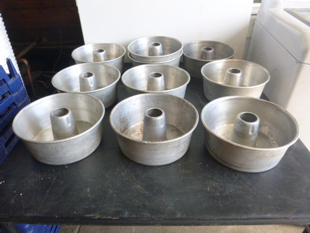 10 Bundt Cake Pans