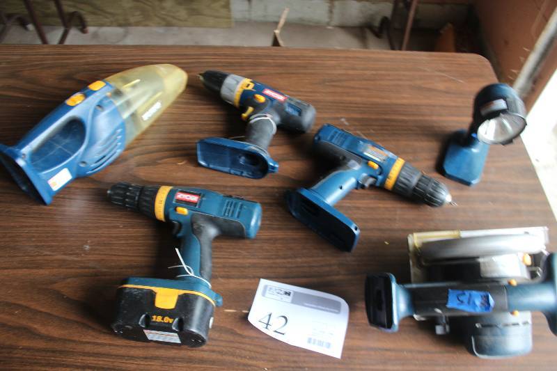 lot 42 image: Tuff Sucker 18V Cordless WetDry Vac, Ryobi Cordless Drill, Ryobi Cordless Circular Saw, Ryobi Cordless Light