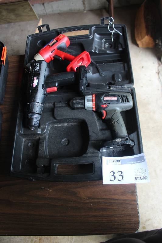 lot 33 image: Craftsman Cordless Tools w Carry Case