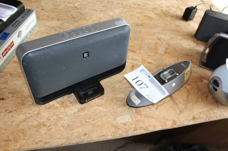 lot 107 image: Lot of (2) Speakers Includes JBL, Altec Lansing