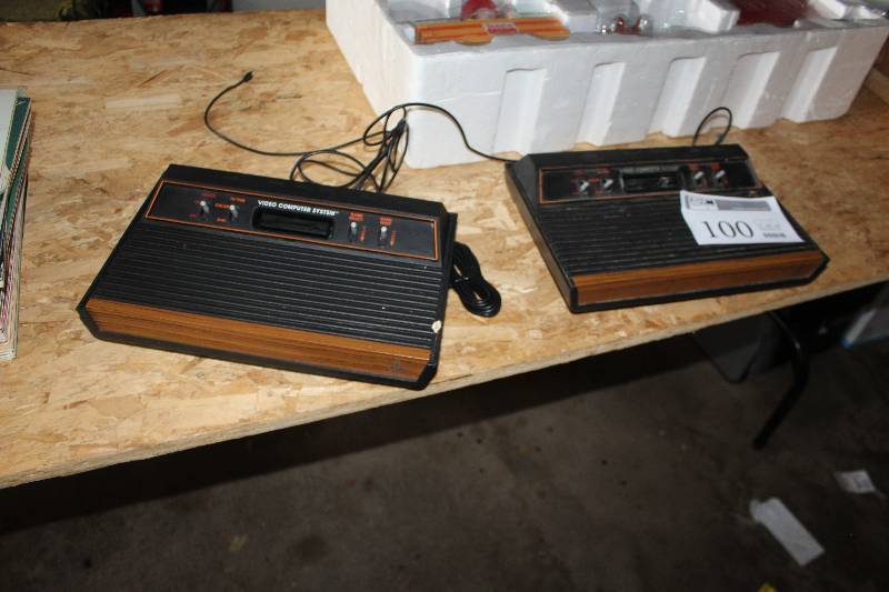lot 100 image: Atari Video Computer System