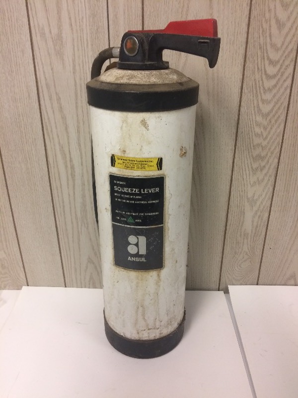 lot 95 image: Large Vintage Fire Extinguisher