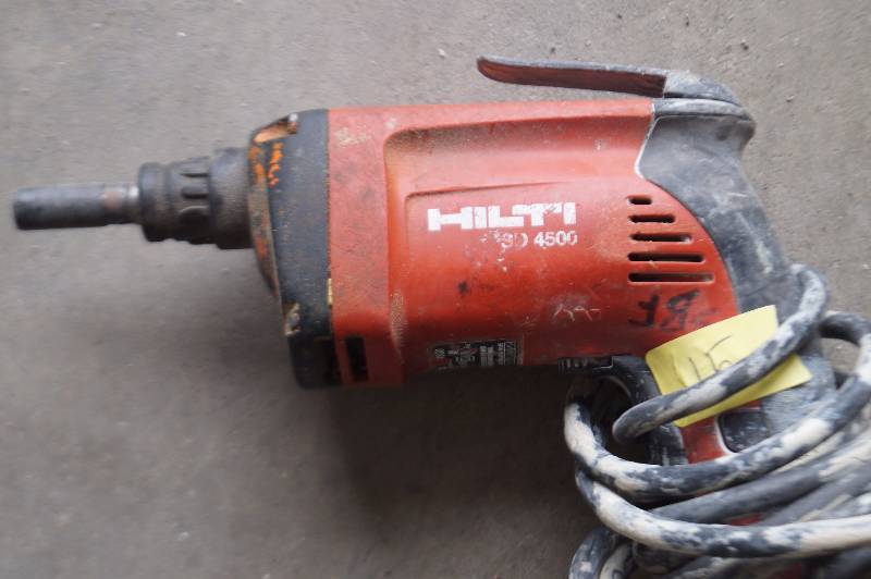 lot 15 image: Hilti Electric Drill