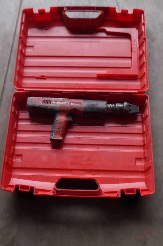 lot 20 image: Hilti Powder Actuated Tool