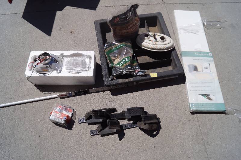lot 37 image: Shelf KitLights & Misc