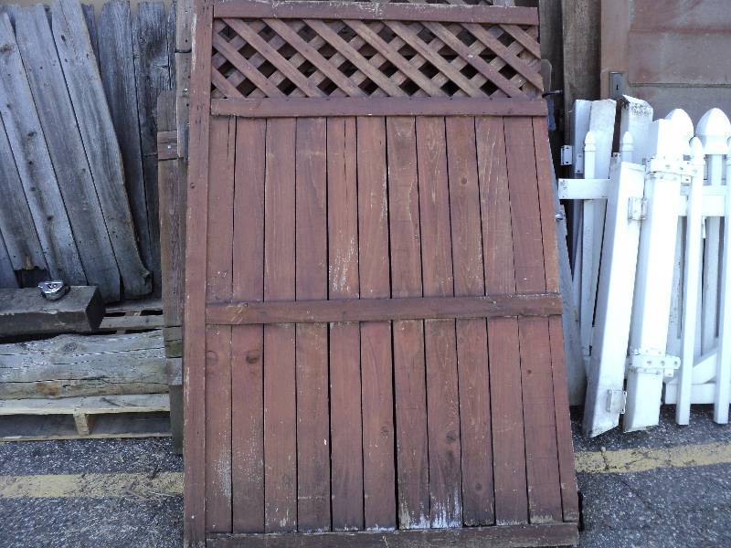 lot 41 image: fence gate42inx63in, rough for shap...
