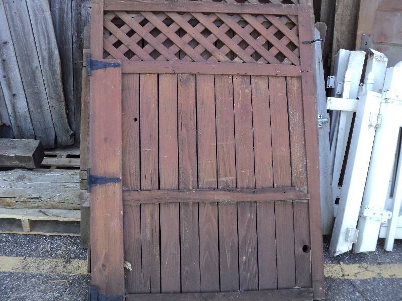 lot 42 image: fence gate 42inx57in, rough for sha...
