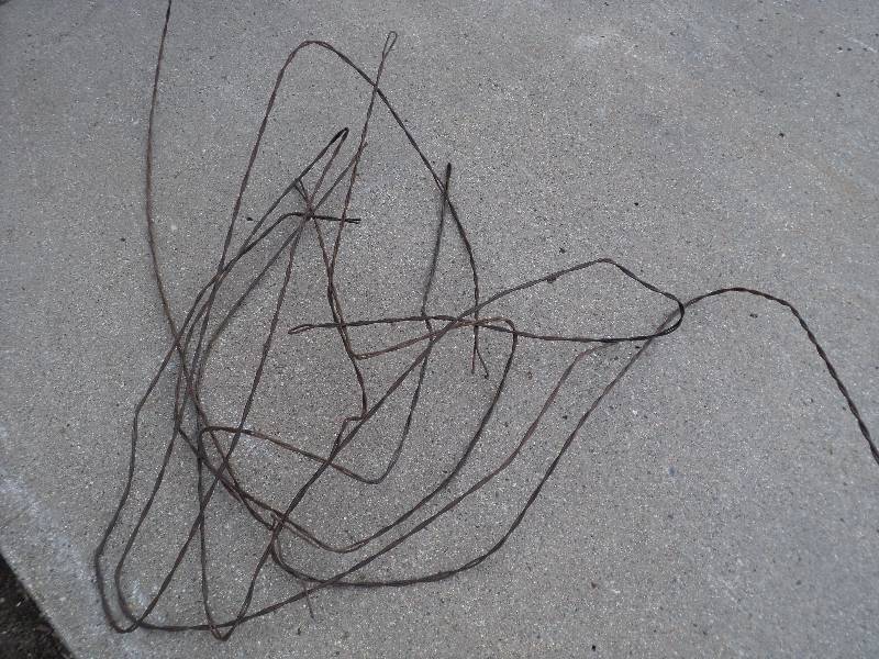 lot 14 image: pieces of wire for crafts...