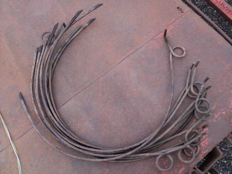 lot 18 image: 10 iron pieces, great for out door ...