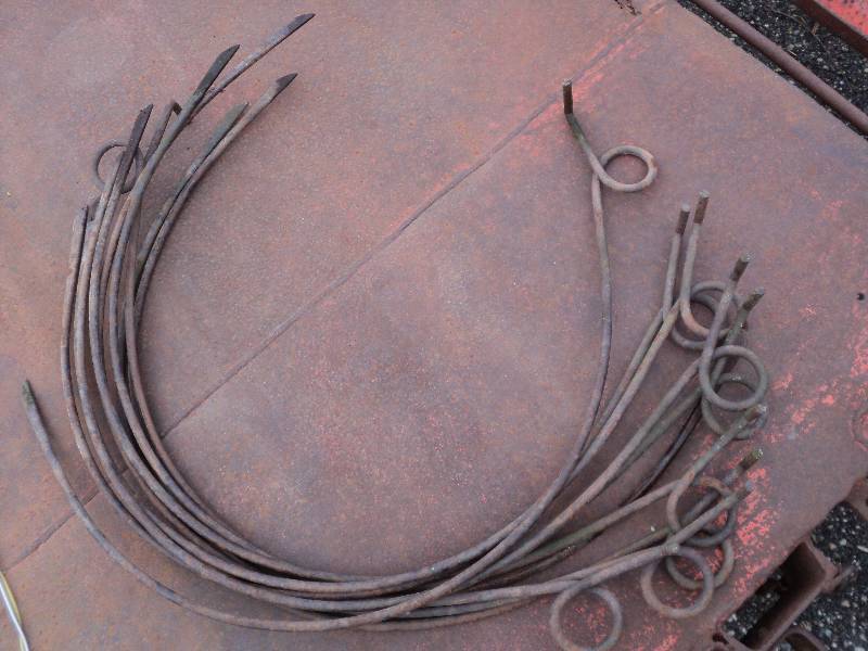 lot 21 image: 10 iron pieces, great for out door ...