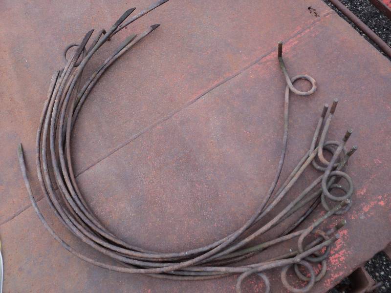 lot 22 image: 10 iron pieces, great for out door ...