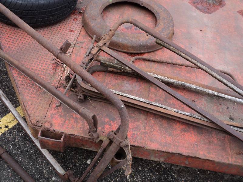 lot 23 image: 4 barn stanchions and 1 metal ring...