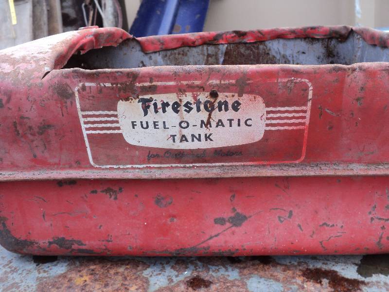 lot 49 image: firestone tank, 17inx12inx8in...