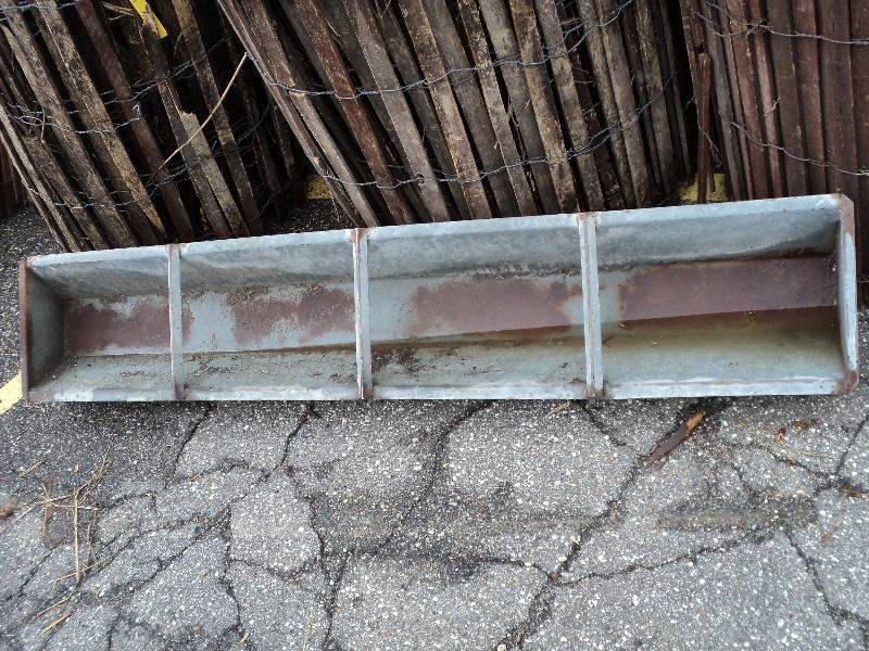 lot 54 image: metal trough, 6ftx14in...