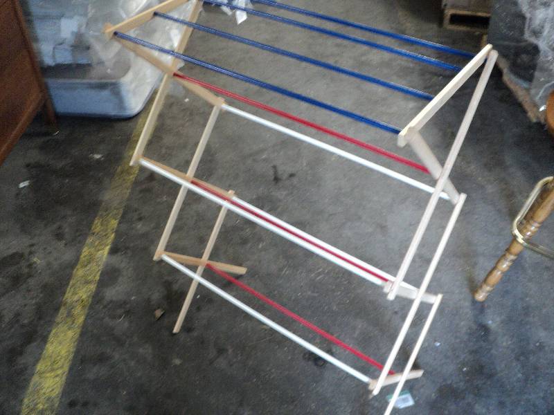 lot 118 image: brand new wood clothing rack...