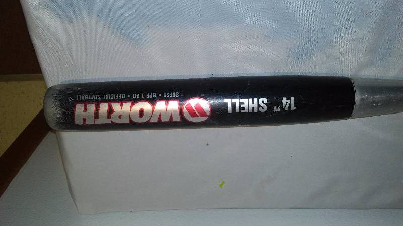lot 34 image: Cyrogenic C405P Alcoa Aluminum Soft Ball Bat