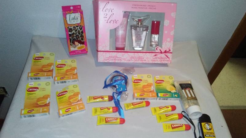 lot 65 image: Misc. Health and Beauty  see pictures for details