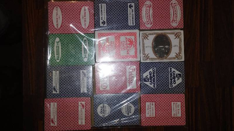 lot 98 image: Casino Cards, new in package, (12) complete decks