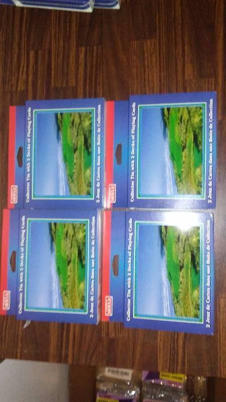 lot 102 image: Hoyle Golf Collector Sets, 2 new decks per tin (4 tins)