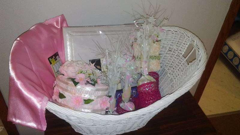 lot 148 image: Wedding Shower Accessories in White Wicker Basket