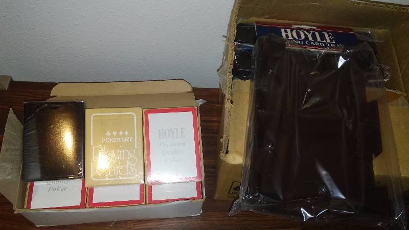 lot 170 image: Hoyle Premium Poker Cards (12) and 6 Card Trays