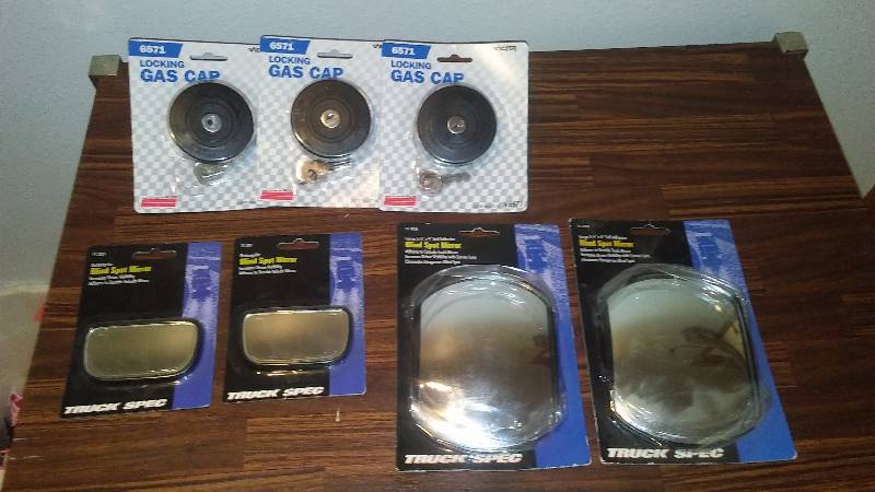lot 186 image: Blind Spot Mirrors (4) and Locking Gas Caps (3)