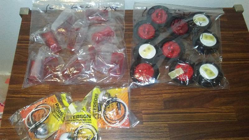 lot 195 image: LED Lights (20)2 packs of 10 each and Utility Lights (3) for trailers