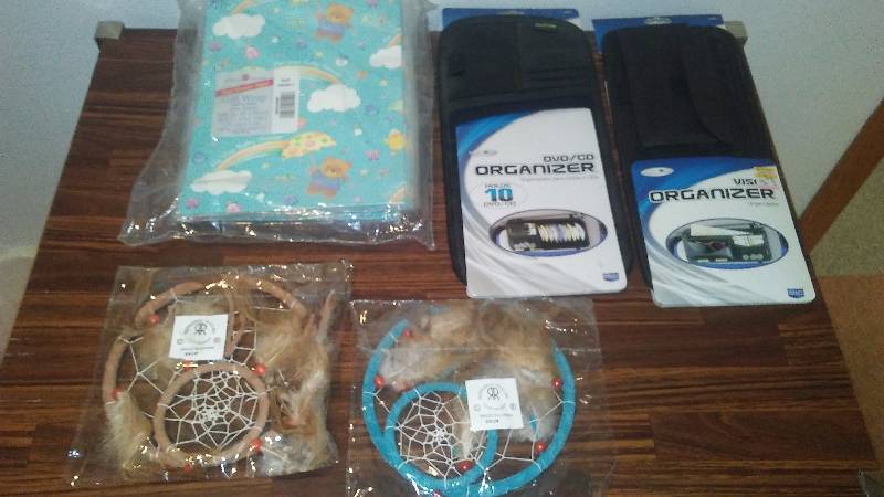 lot 216 image: Visor Organizer (2) Dream Catchers (2) and Gift Wrap