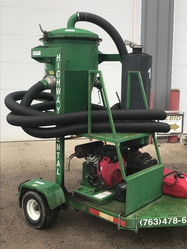 RockVac Commercial Towable Rock Va... LE May Consignments 2 KBID