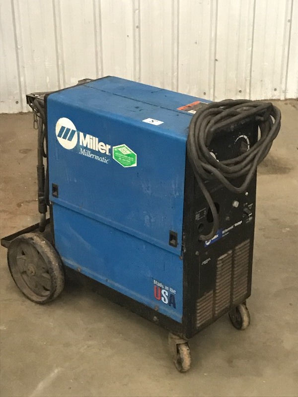 lot 5 image: Miller Millermatic Vintage Welder, ...