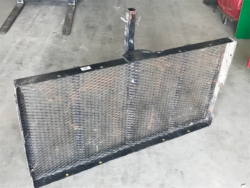 lot 15 image: Heavy Duty 60 Receiver-Mount Cargo...