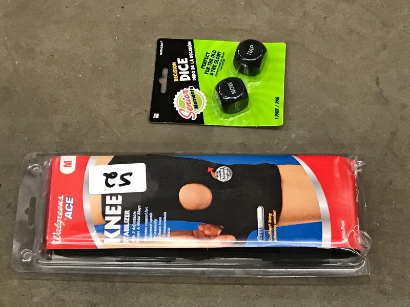 lot 52 image: Lot Of (1) New Ace Size Medium Knee...