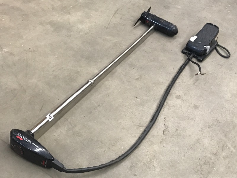 lot 26 image: Motor Guide Tracker-60 Trolling Mot...