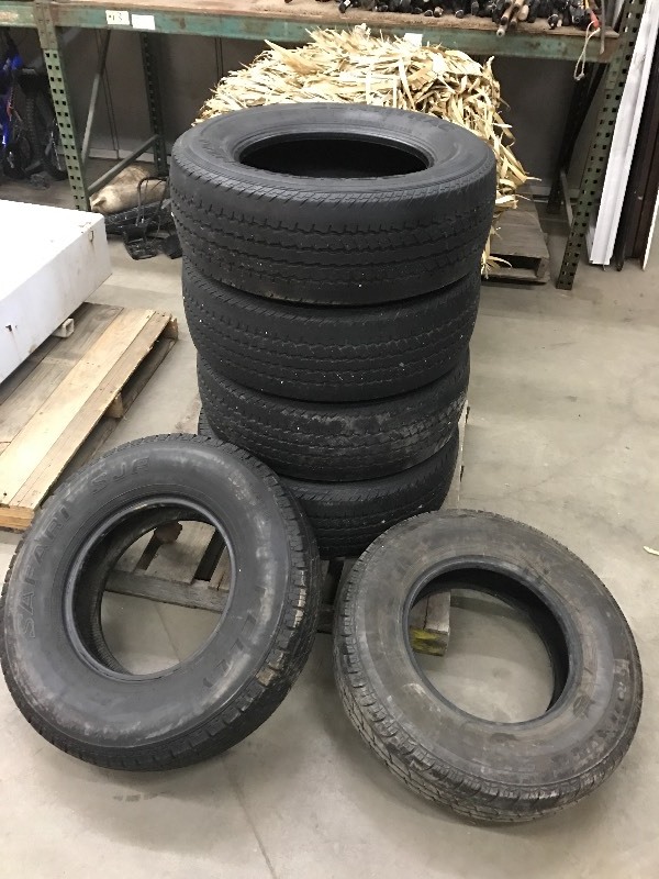 lot 39 image: Lot Of Tires (4) LT2756518, (1) ...