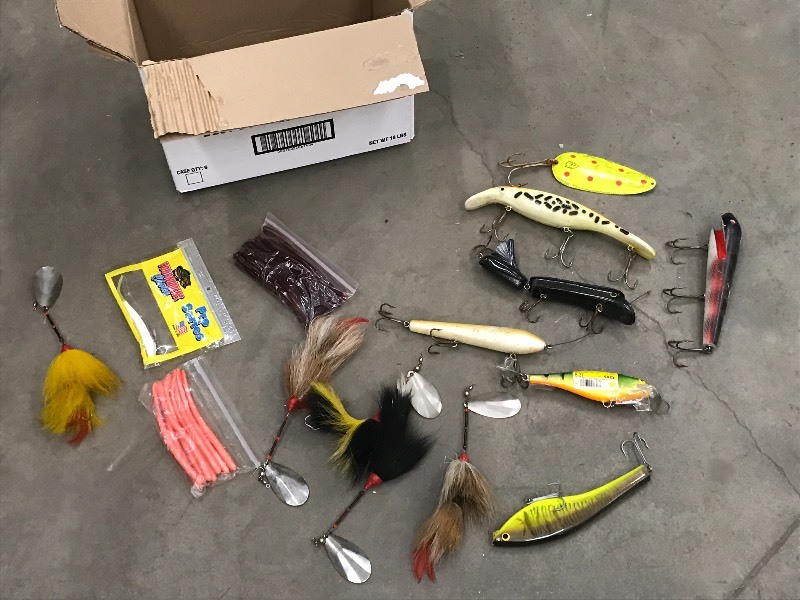 lot 74 image: Box Of Assorted Muskie Lures & Etc ...