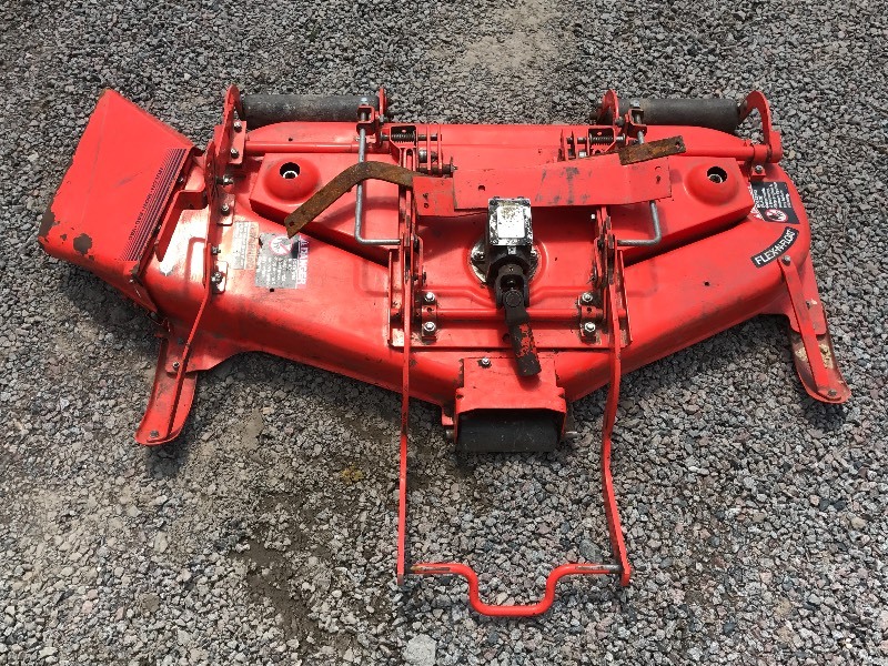 lot 1 image: Ariens Flex-N-Float 48 Tractor Bel...