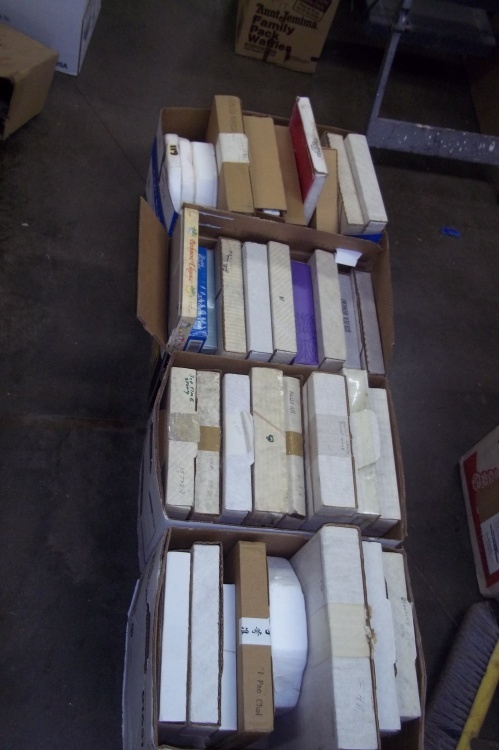 Large Dcor plate lot
