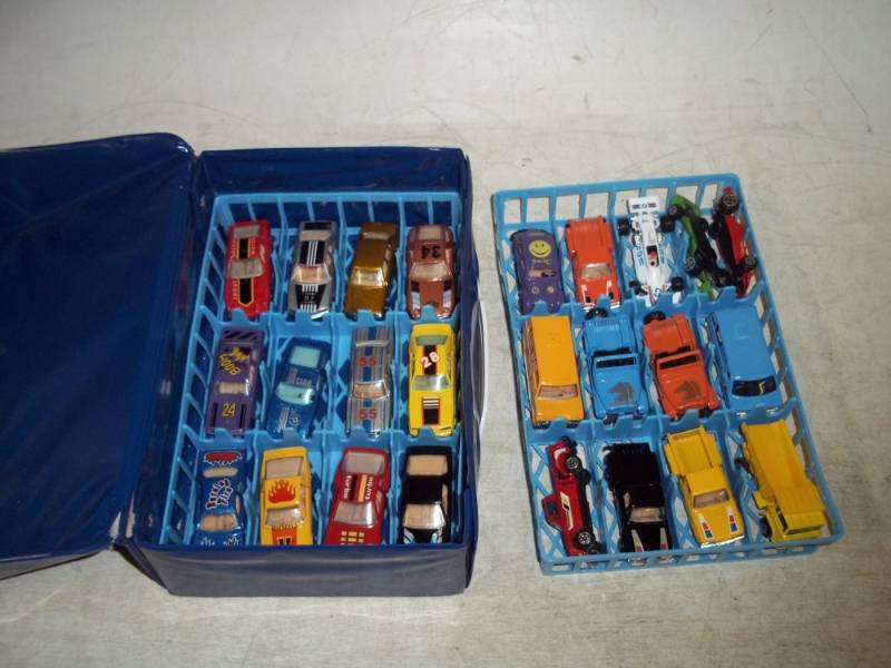 24 Matchbox cars in case