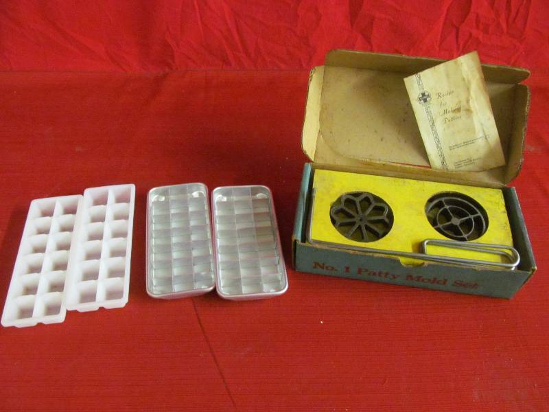 vintage Griswold patty mold