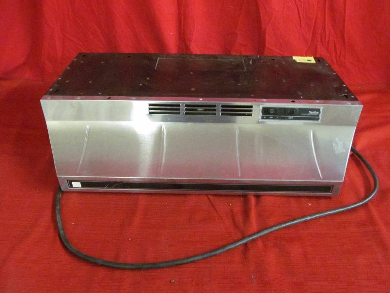 Nails range hood
