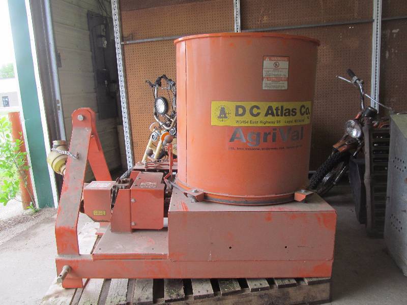 DC Atlas Co. Agri Val bale shredderchopper