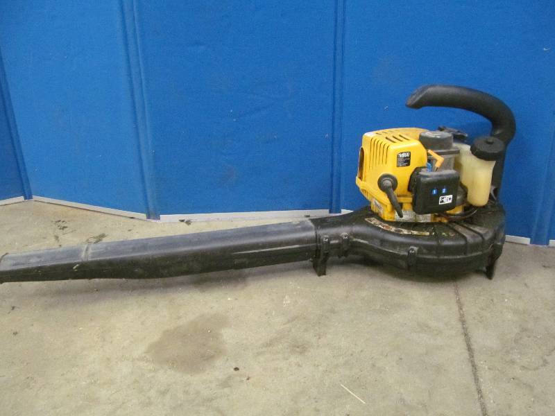 leaf blower